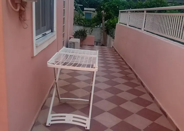 Irinis Daire Rhodes City