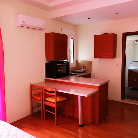 Apartment Irinis *
